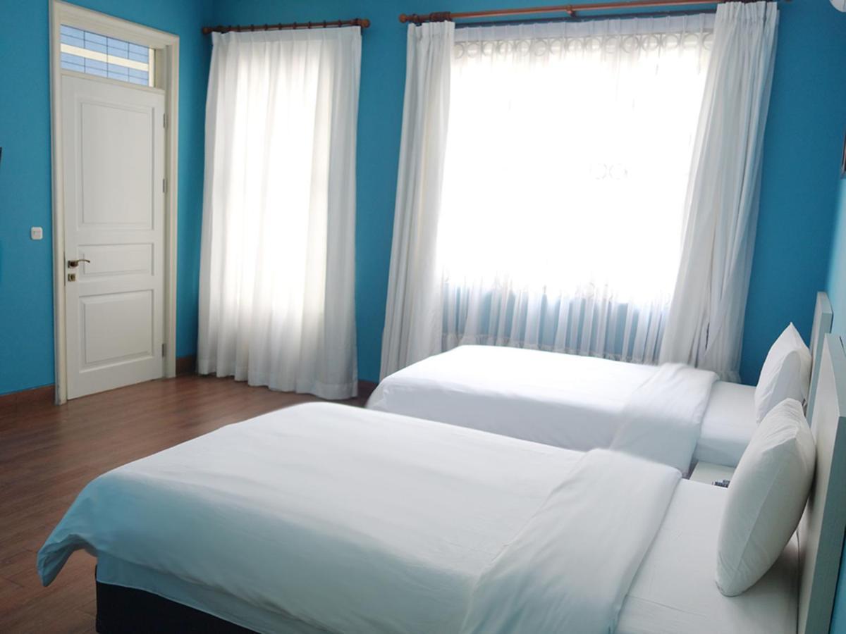Saffron Suites Syariah Джакарта Екстериор снимка