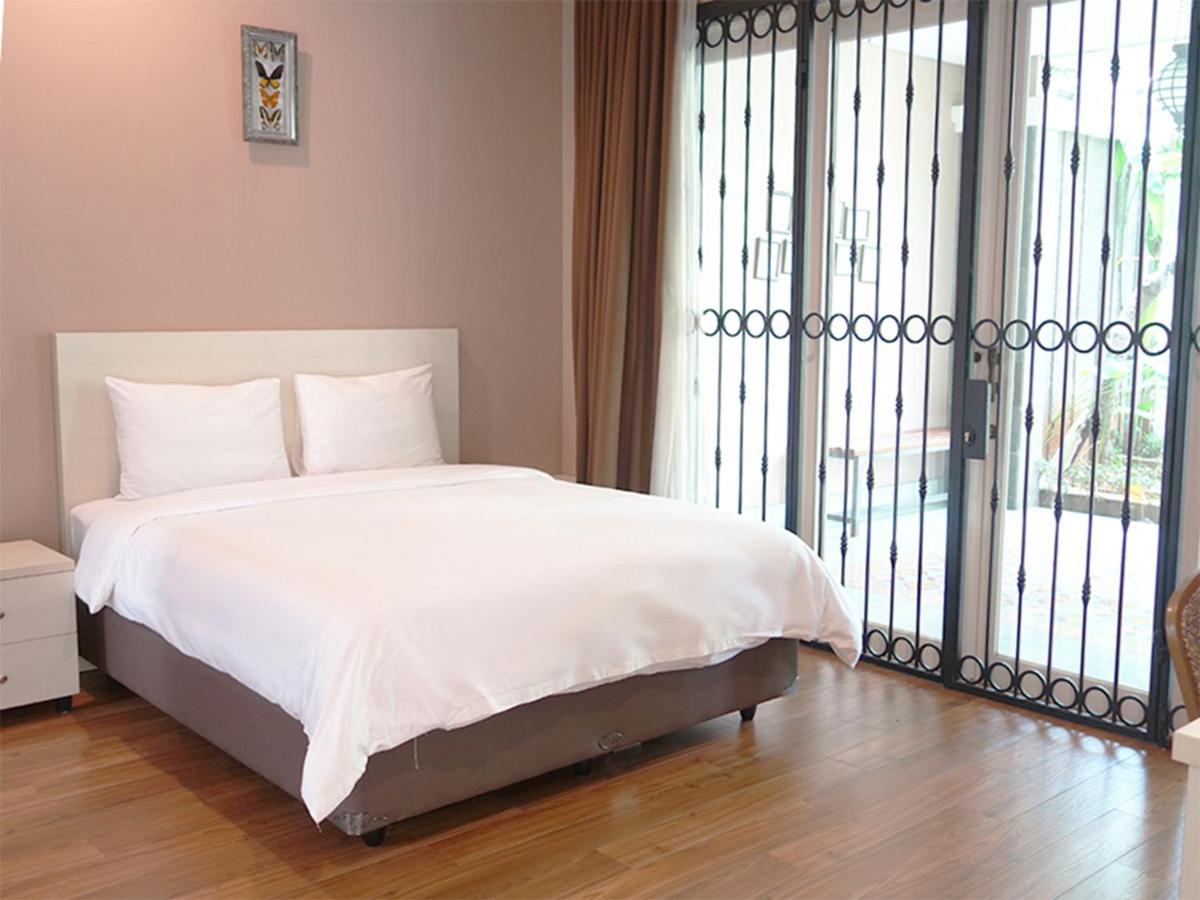 Saffron Suites Syariah Джакарта Екстериор снимка