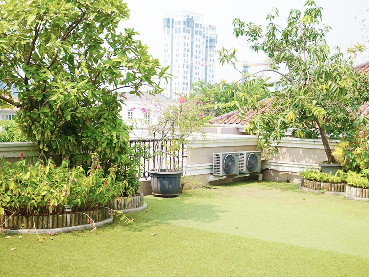 Saffron Suites Syariah Джакарта Екстериор снимка