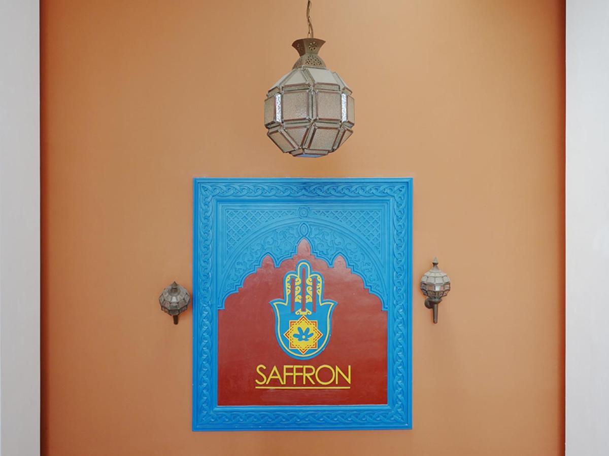 Saffron Suites Syariah Джакарта Екстериор снимка